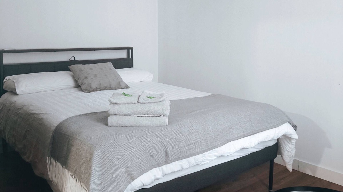 Bellegarde-sur-Valserine Apartment | Apartment 'Cecile' with Mountain View, Private Garden and Wi-Fi
