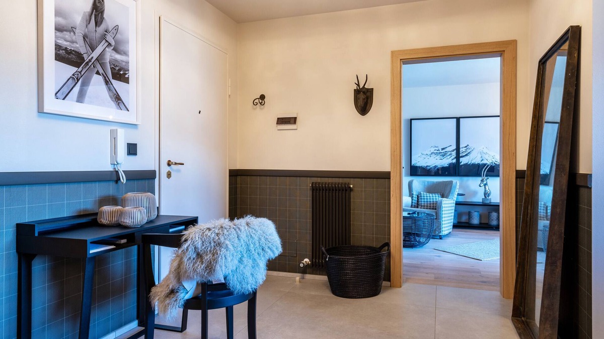 Kastelruth Apartment | Apartment "Chalet M" with Terraces & Wi-Fi