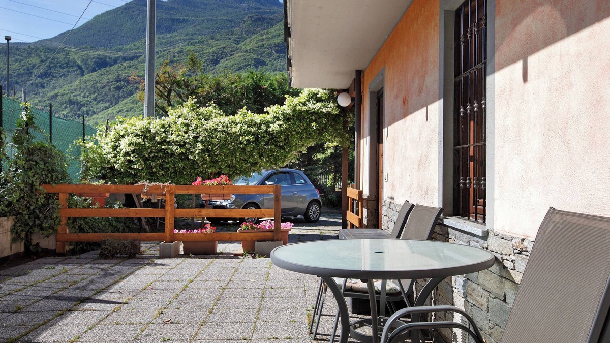 Chatillon Apartment | Apartment 'Chateau Chatillon' with Mountain View, Private Terrace and Wi-Fi