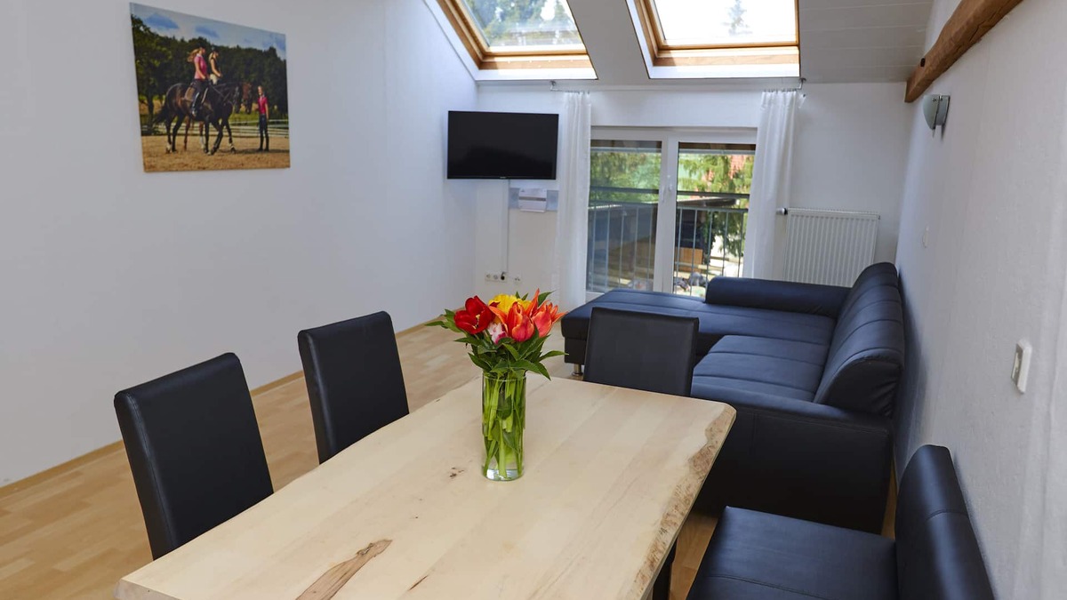 Igersheim Apartment | Apartment cherry blossom for 1-6 people with real wood furniture