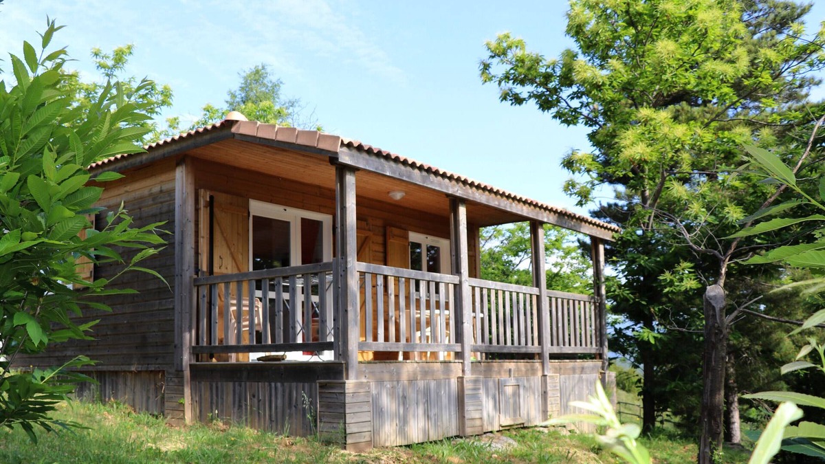 Gravieres House | Apartment 'Cindy - Mas Lachamp' with Mountain View, Shared Pool and Air Conditioning