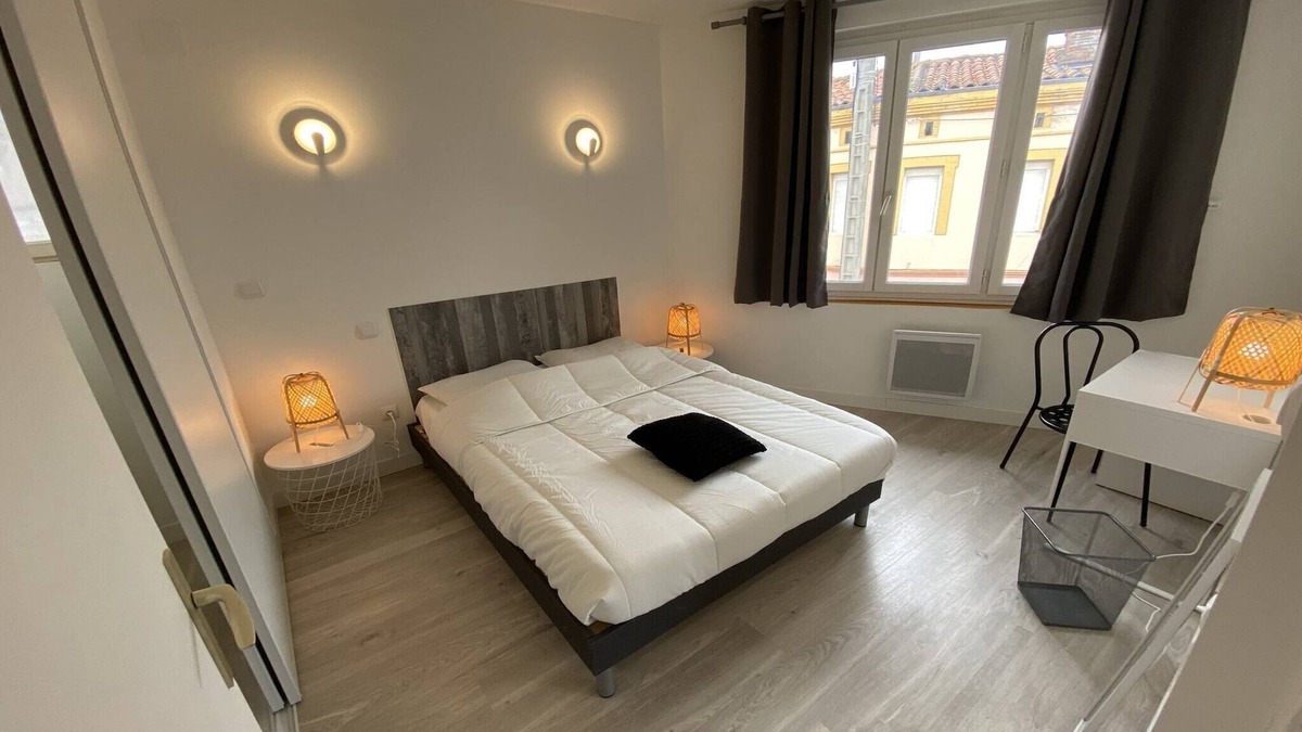 Fontaine Lestang-Bagatelle-Papus-Tabar-Bordelongue Apartment | Apartment close to metro, Toulouse