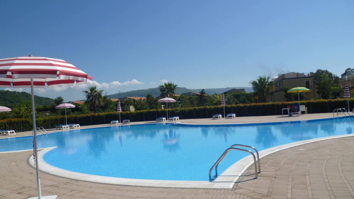 Pizzo Apartment | APARTMENT CLOSE TO PRIVATE BEACH AND SWIMMING POOLS