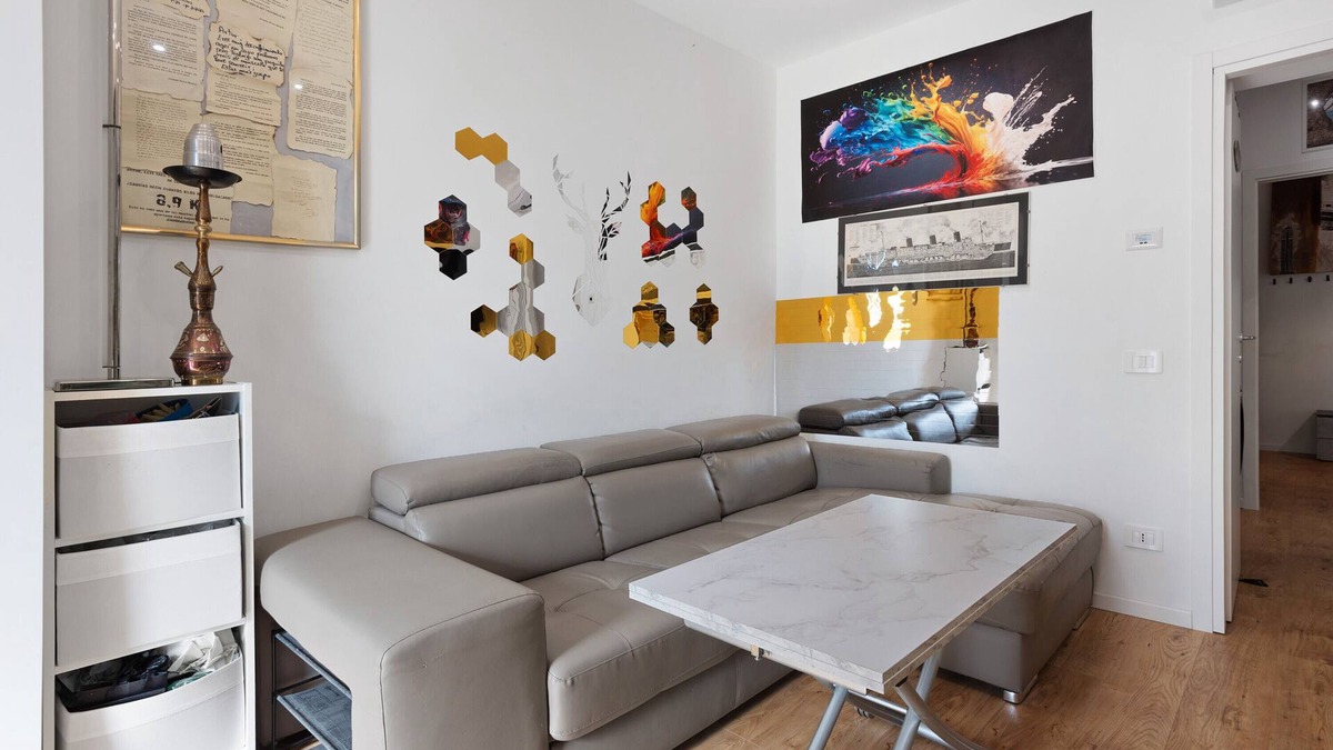Crescenzago Apartment | Apartment 'Crescenzago' with Wi-Fi and Air Conditioning