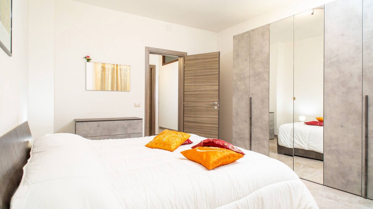 Randazzo Apartment | Apartment "Da Nonna Lina - Aaron" with Balconies & Terrace