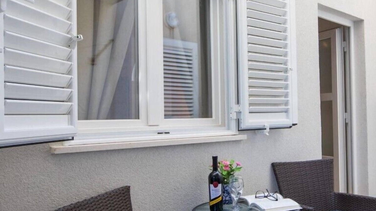 Babin Kuk Apartment | Apartment Dam *close to beach *heart of Lapad