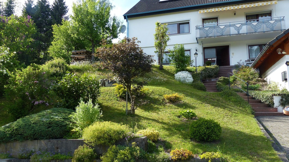 Leinstetten Apartment | Apartment in a quiet, sunny location with a fantastic view