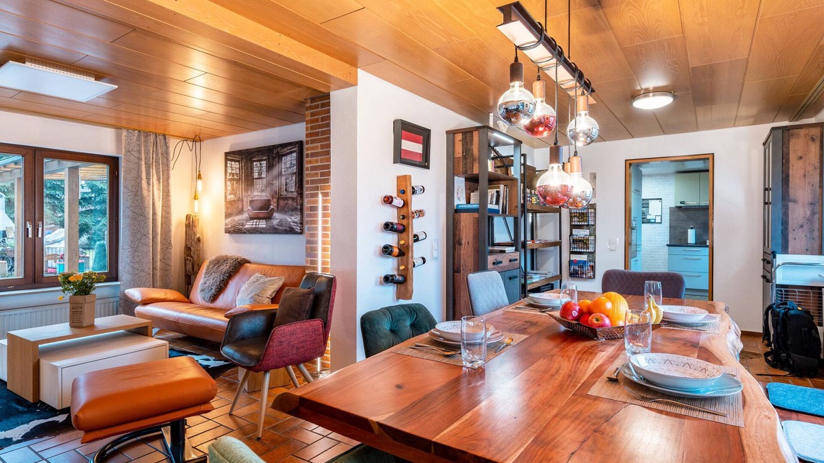 Bietigheim-Bissingen Apartment | Apartment 'Auszeit' with Shared Terrace and Wi-Fi
