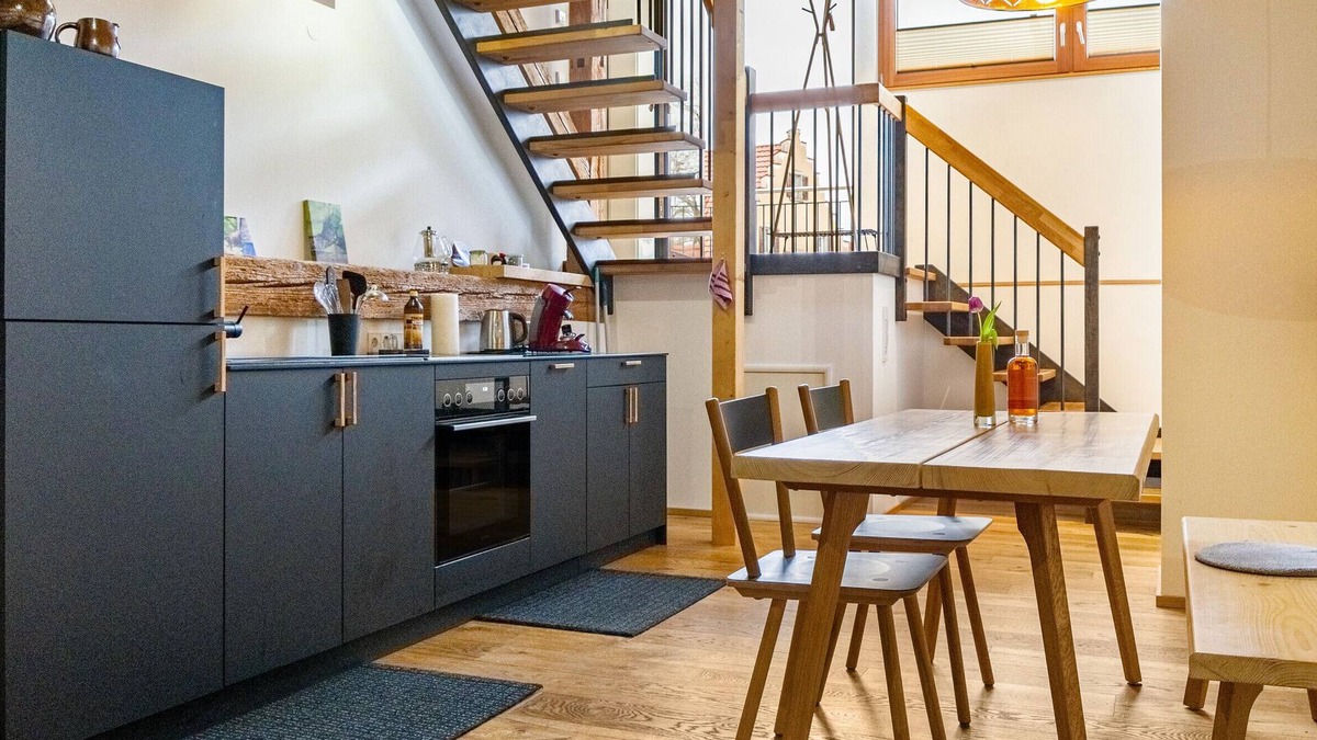Sankt Georgen Apartment | Apartment 'Freiburg 2' with Shared Terrace, Balcony and Wi-Fi