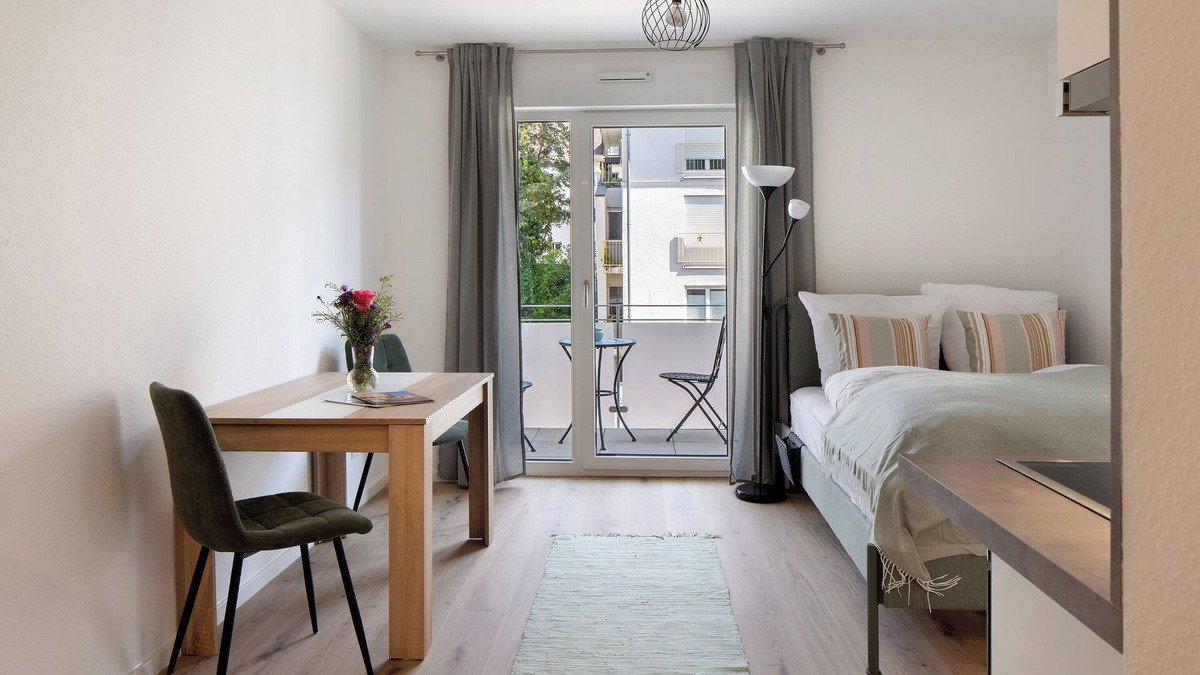 Unterwiehre-Nord Apartment | Apartment ' Ferienwohnung Münster, Sehr Zentral' with Balcony and Wi-Fi