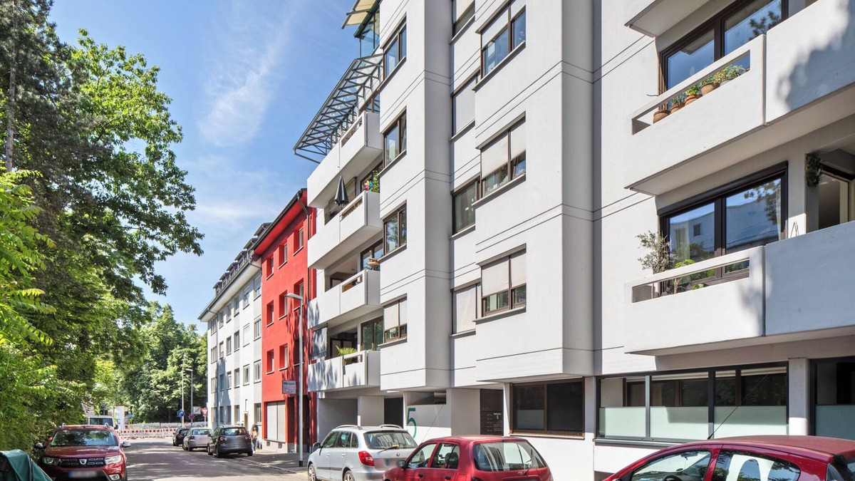Stuhlinger-Eschholz Apartment | Apartment 'Westlicht' with Balcony, Wi-Fi and Air Conditioning