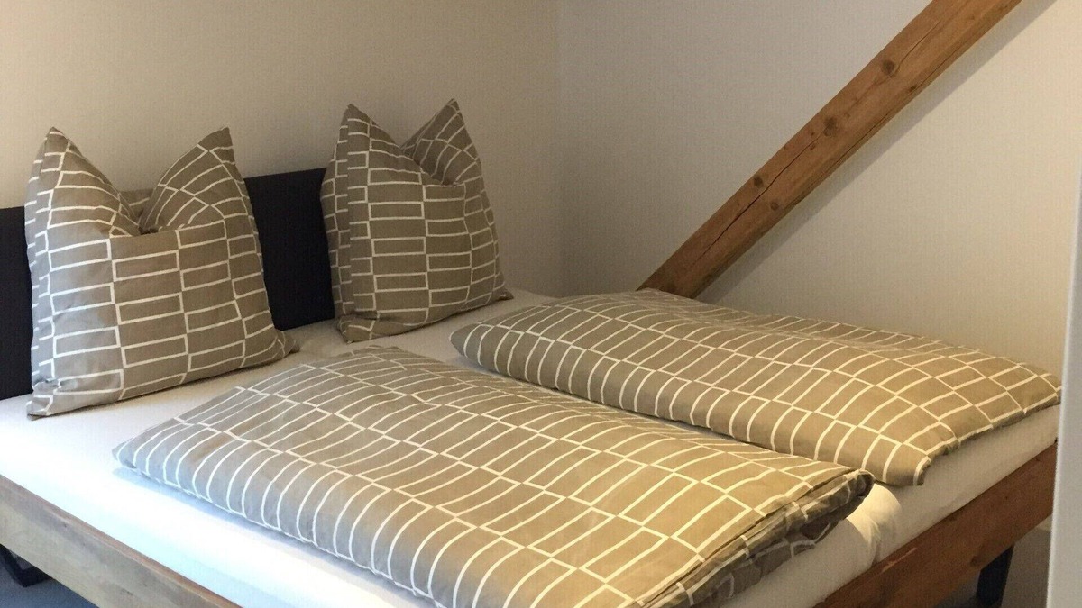 Freiburg im Breisgau Apartment | Apartment 'Muskateller' with Balcony and Wi-Fi