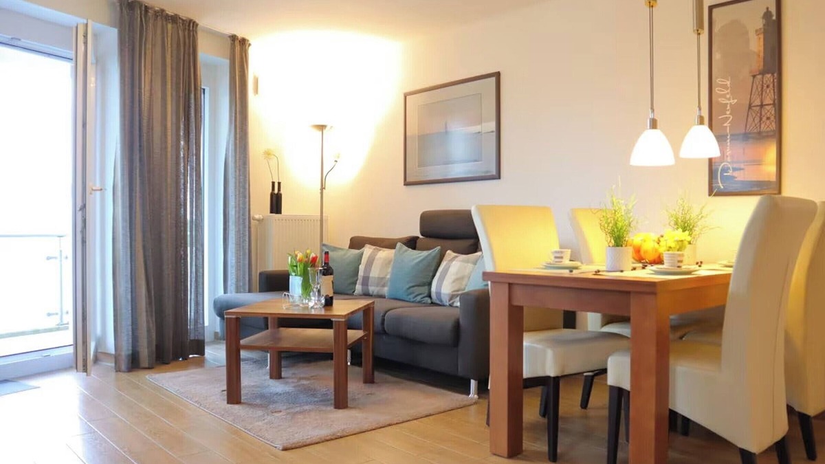 Wurster Nordseekuste Apartment | "Apartment Sonnenbogen: North Sea magic and comfort on the dike!"