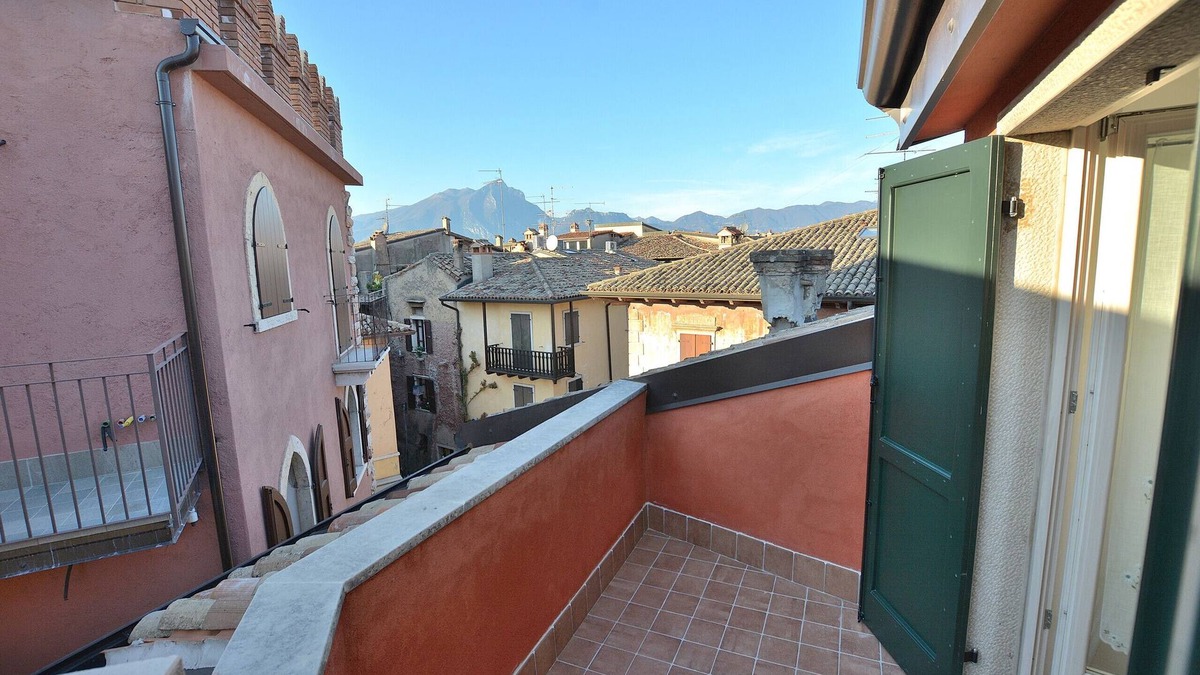 Torri del Benaco Apartment | Apartment del Pescatore In Downtown