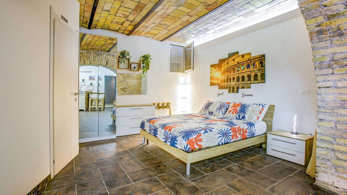 Pigneto Apartment | Apartment 'Delightful Pigneto' with Wi-Fi and Air Conditioning