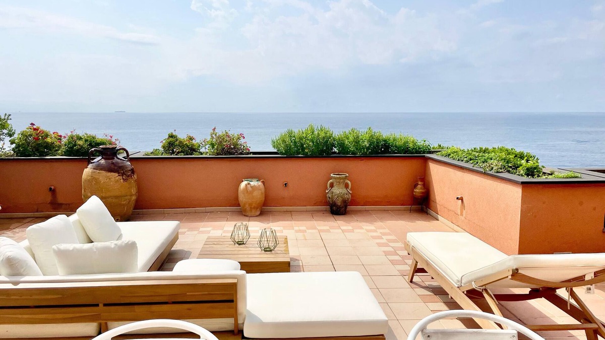 Varazze Villa | Apartment 'Della Baia' with Sea View, Private Terrace and Wi-Fi