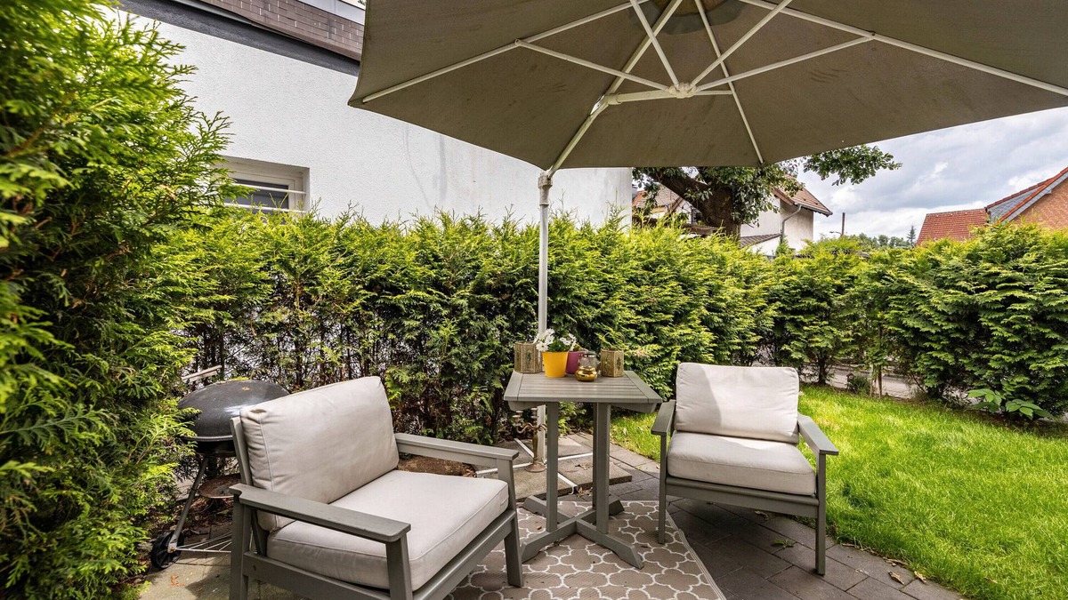 Duisburg Sud Apartment | Apartment 'Deluxe Apartement Mit Terrasse' with Shared Terrace and Wi-Fi
