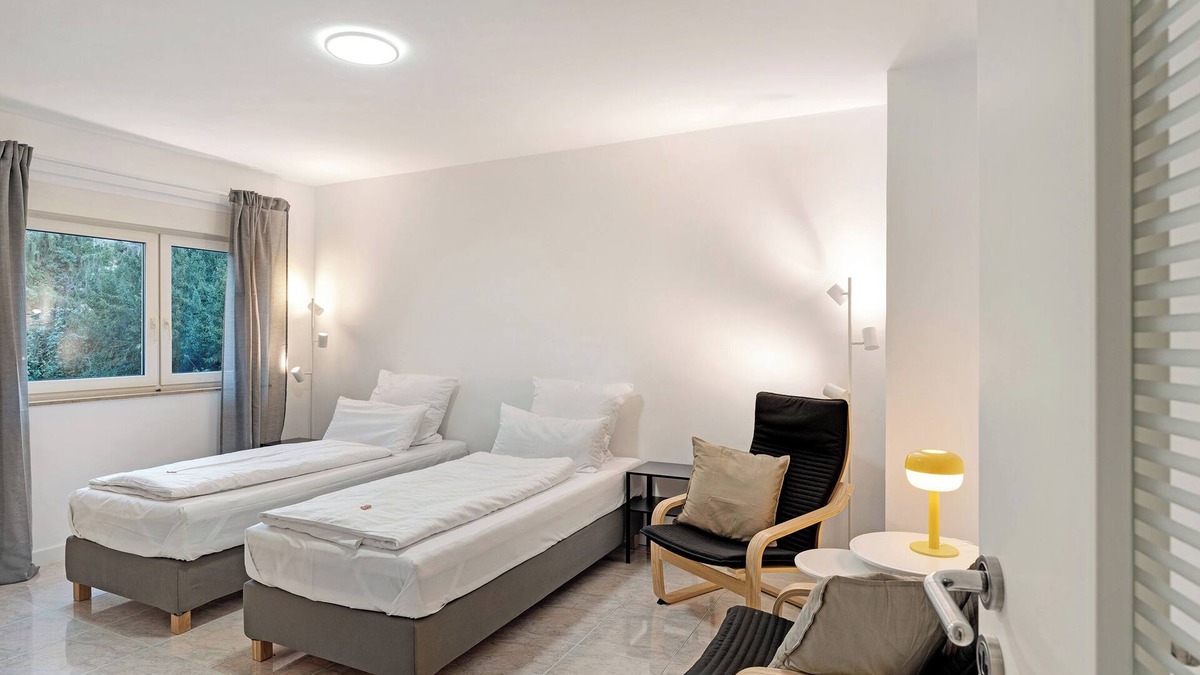 Pforzheim Apartment | Apartment 'Die Edisonstraße' with Wi-Fi