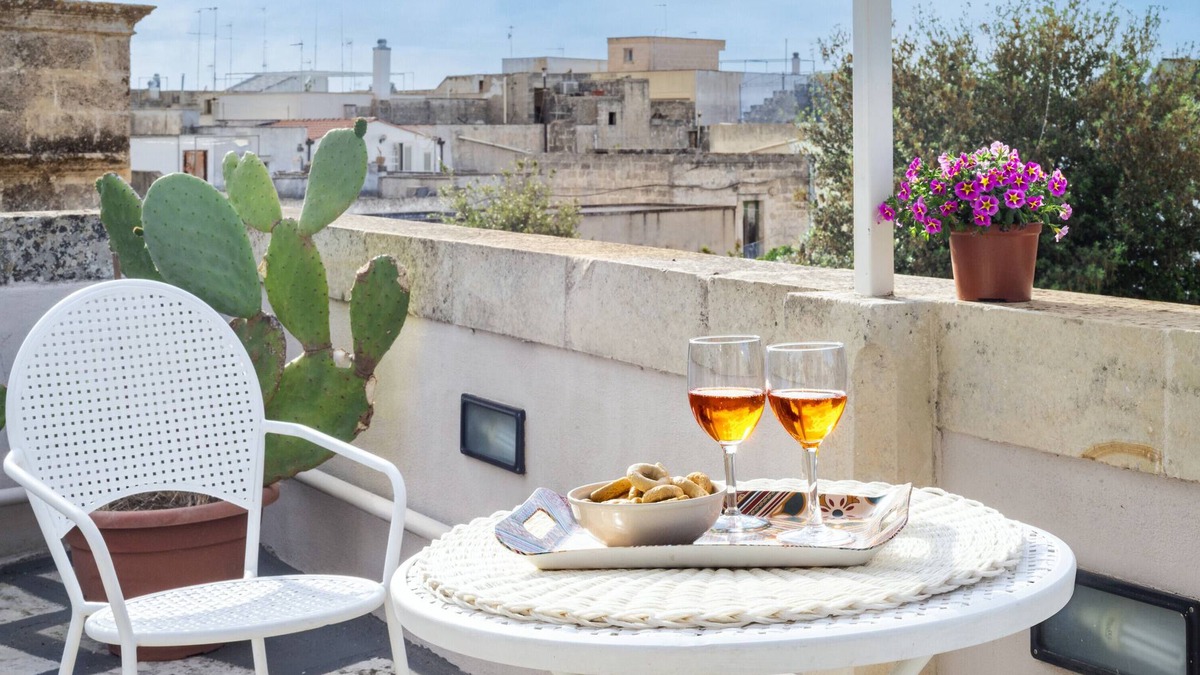 Muro Leccese Apartment | Apartment 'Dimora Con Terrazza Vicino Otranto' with Private Terrace, Wi-Fi and Air Conditioning