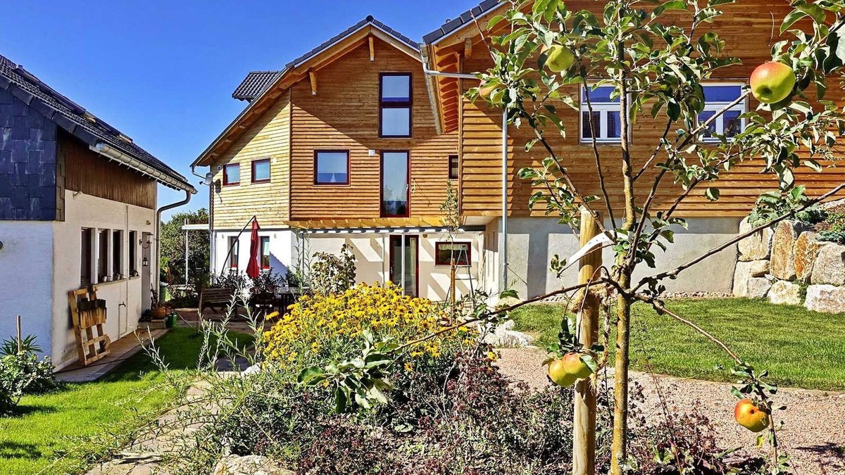 Dornstetten Apartment | Apartment 'Do-Mizil' with Private Terrace, Private Garden and Wi-Fi
