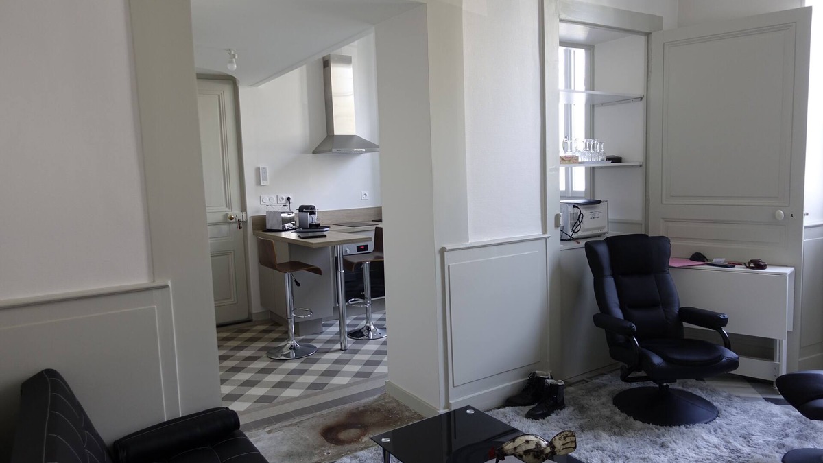 Lons-le-Saunier Apartment | Apartment du Puits Salé