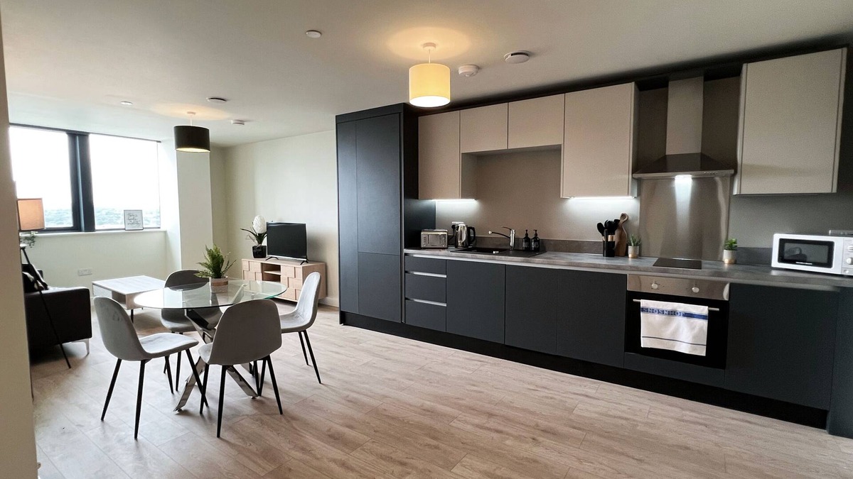 West Bromwich Apartment | Apartment-Economy-City view