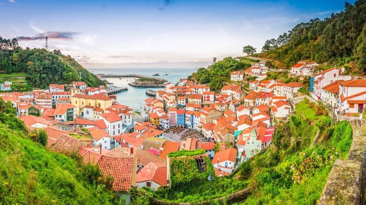 La Atalaya Apartment | Apartment El Capricho- CUDILLERO- 450 meters from downtown