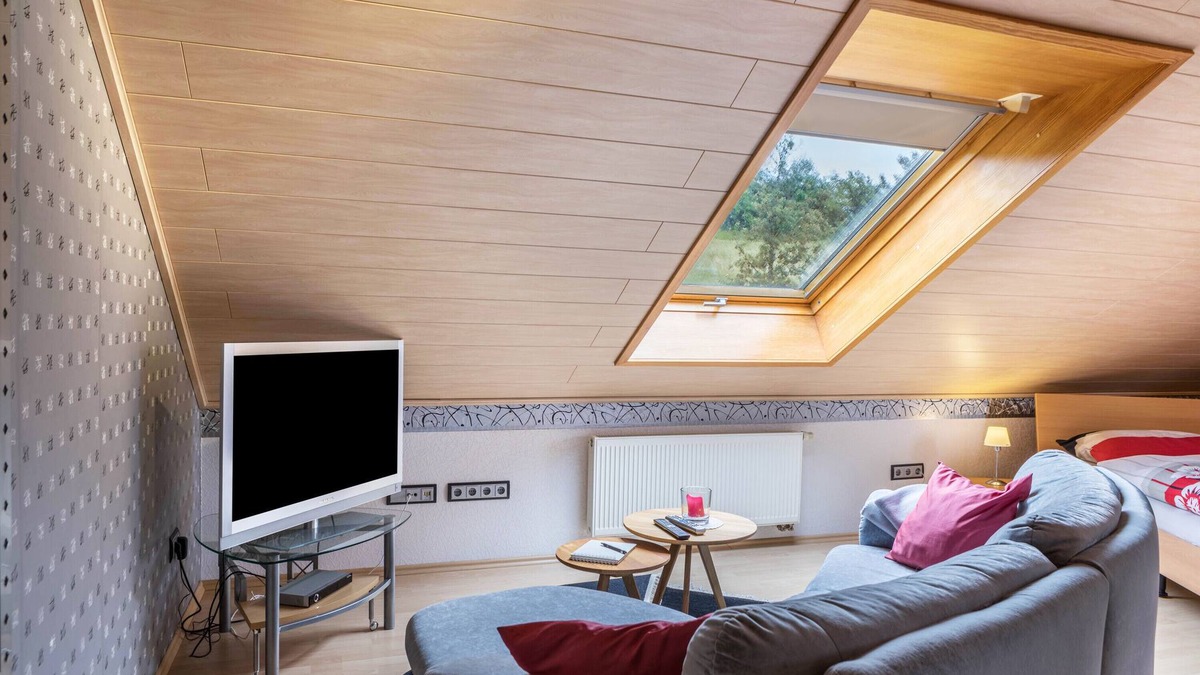 Schotten Apartment | Apartment 'Elkes Ferienappartment' with Shared Garden, Balcony and Wi-Fi