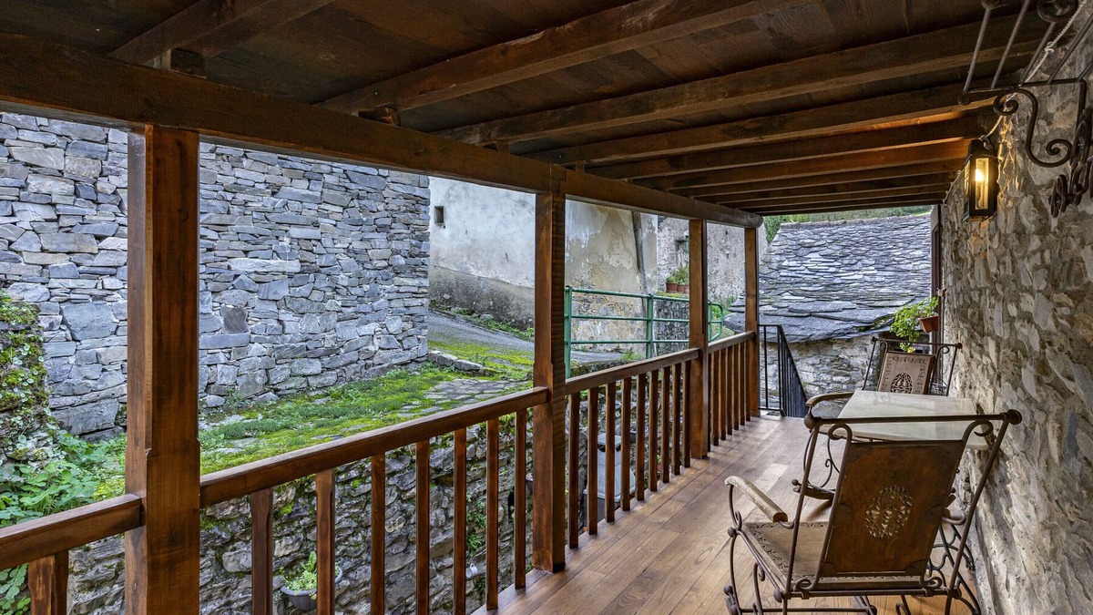 Villacibran Apartment | Apartment 'El Rebocho' with Mountain View, Private Terrace and Wi-Fi
