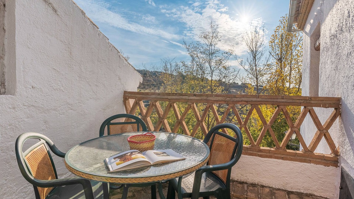 La Zubia Apartment | Apartment 'El Granero' with Mountain Views, Shared Pool and Wi-Fi