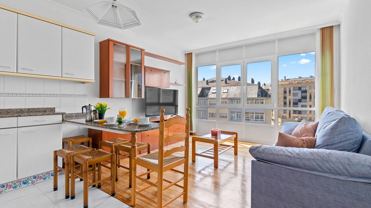 Figueras (Castropol) Apartment | Apartment 'El Indiano' with Balcony