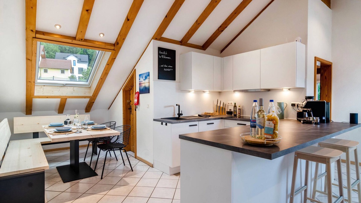 Stockach Apartment | Apartment 'Enjoy Mal' with Shared Garden, Balcony and Wi-Fi