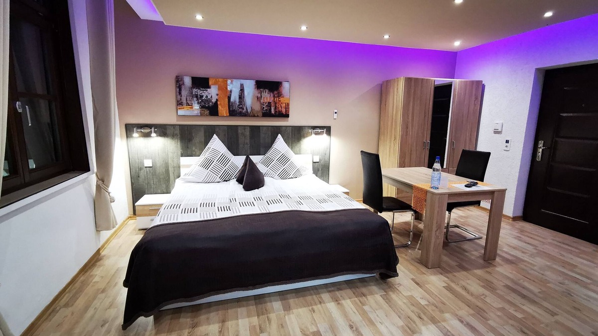 Wertheim Apartment | Apartment-Ensuite with Shower-Doppelzimmer
