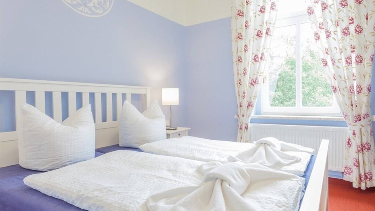 Colditz Apartment | Apartment-Ensuite with Shower-Burg Mildenstein