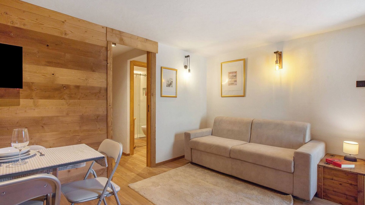 Entreves Apartment | Apartment 'Entrèves' with Mountain View and Wi-Fi