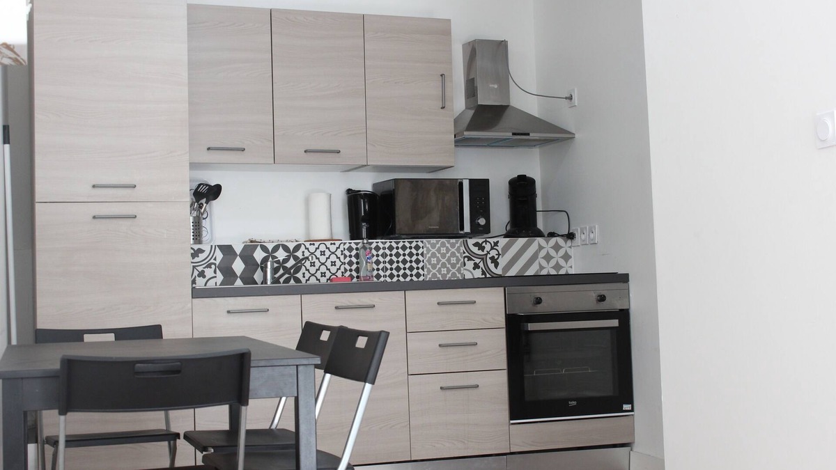 Belsunce Apartment | Apartment Ephemere Colbert