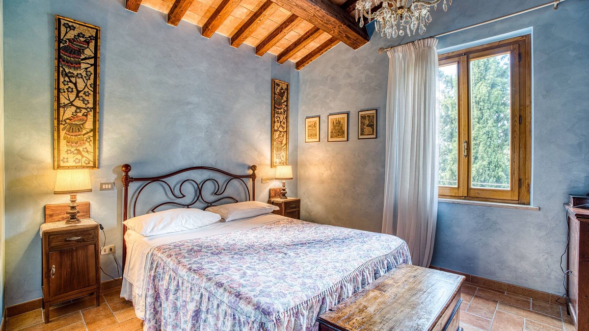 Messenano Apartment | Apartment 'Eremo Di Santo Apollinare' with Mountain View, Private Terrace and Wi-Fi