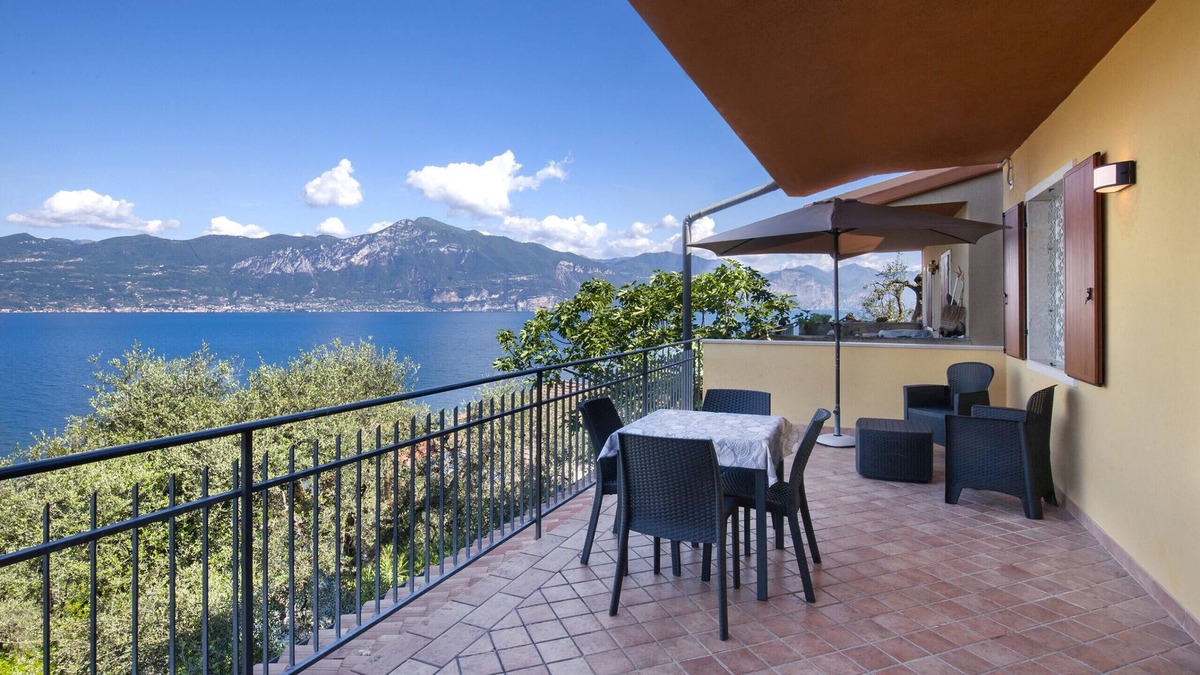 Torri del Benaco Apartment | Apartment Erika with Lake view