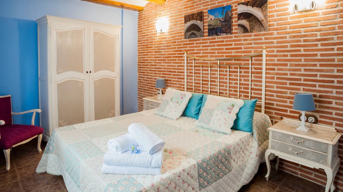 La Mata de los Olmos Apartment | Apartment 'Ejulve' with Wi-Fi