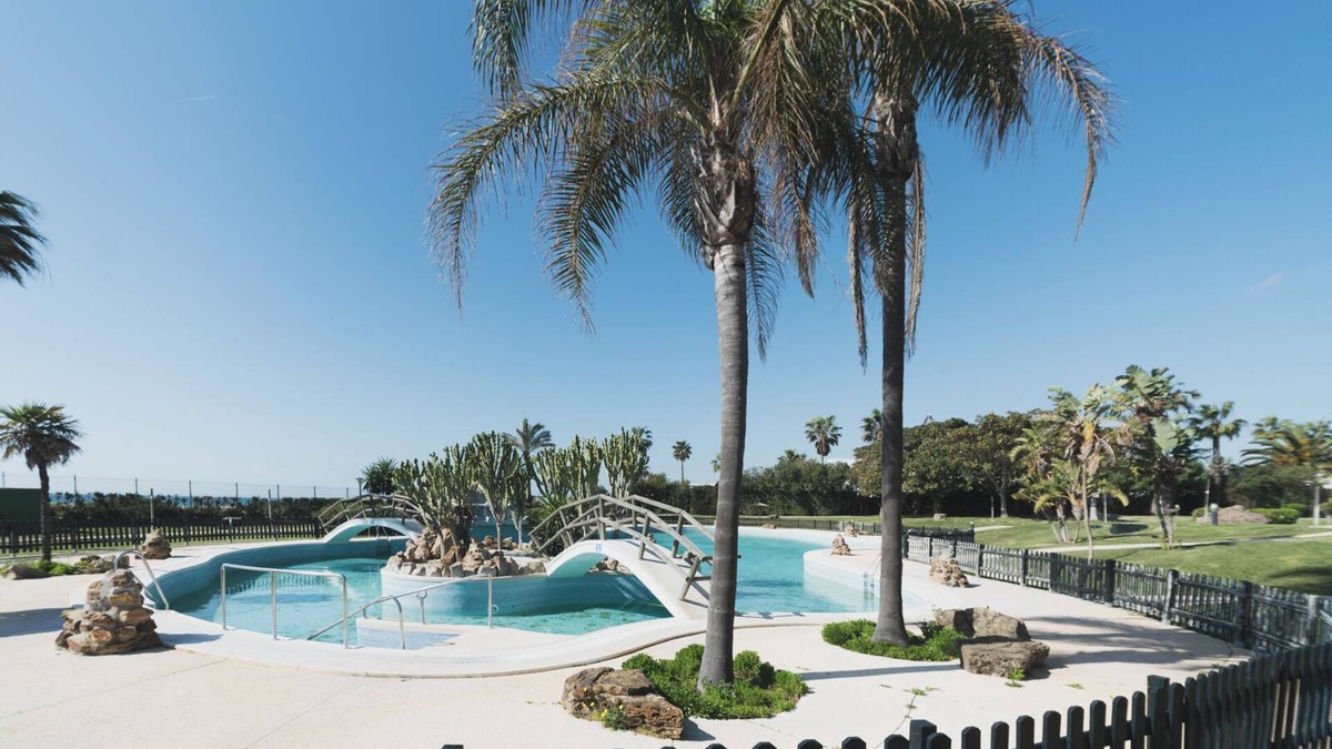 Atlanterra Apartment | Apartment Roller - on the beachfront