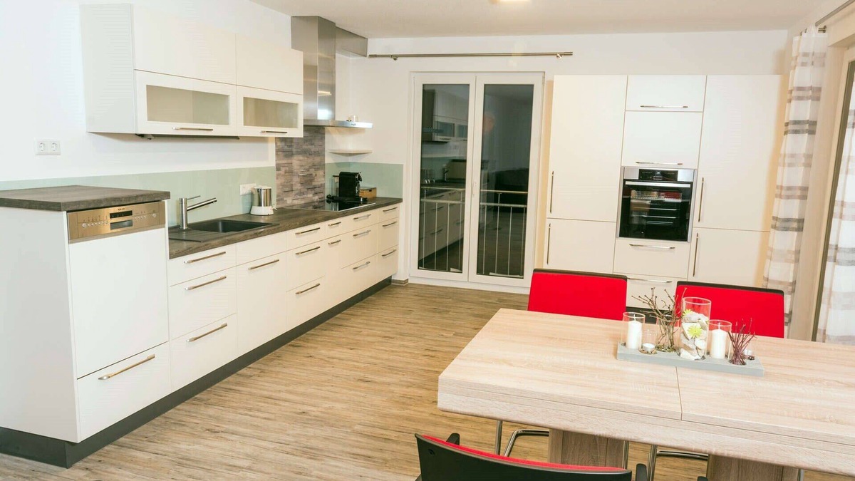 Wuchzenhofen Apartment | Apartment 'Ferienwohnung Im Allgäu - Biber 2' with Shared Garden, Balcony and Wi-Fi
