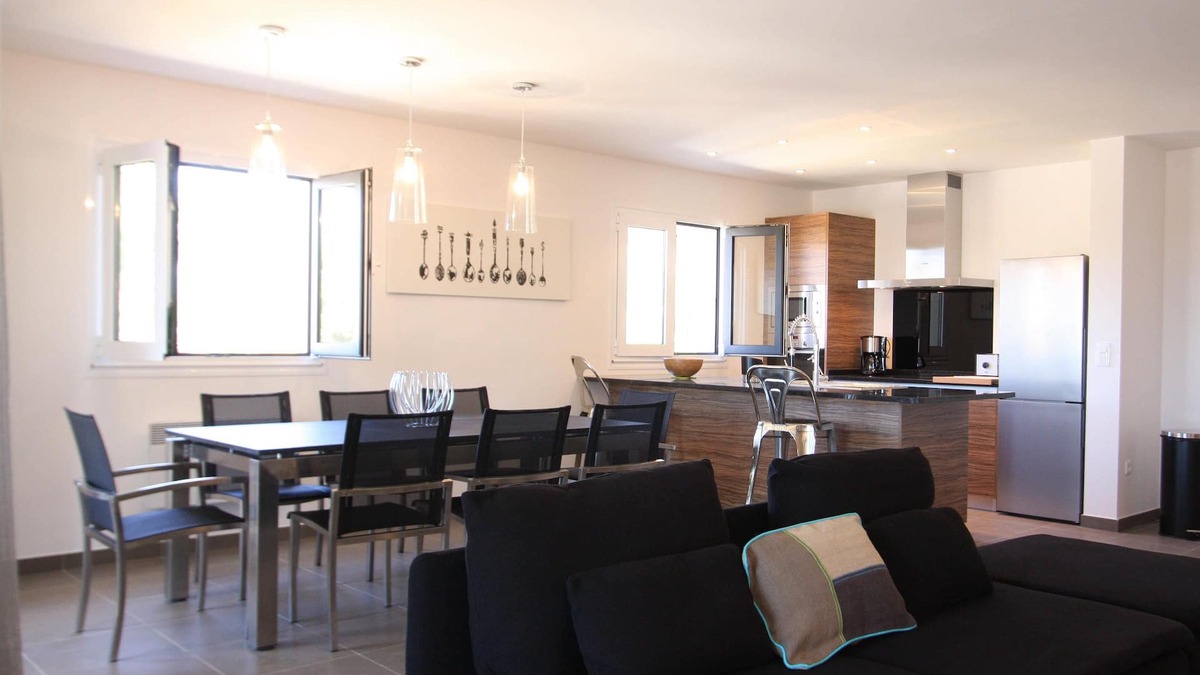 Calvi Apartment | Apartment-F4 120m² (4)-Ensuite-Apartment-Pool view