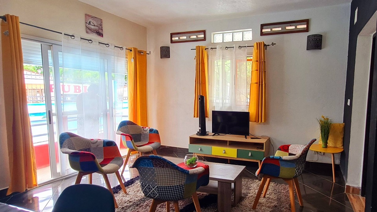 Mahajanga Apartment | Apartment F4 MIAMI swimming pool terrace corner barbecue. Peace and security