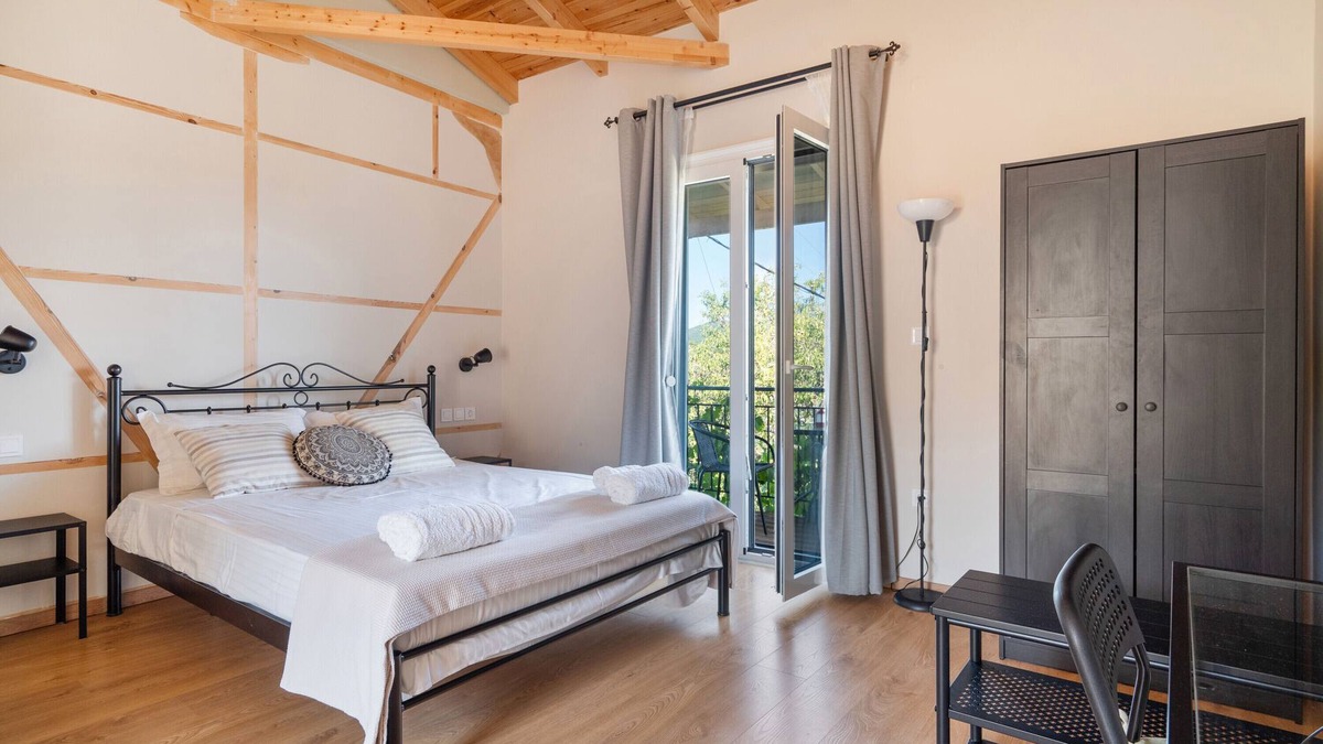 Fternon Apartment | Apartment 'Fairytale' with Sea View, Wi-Fi and Air Conditioning