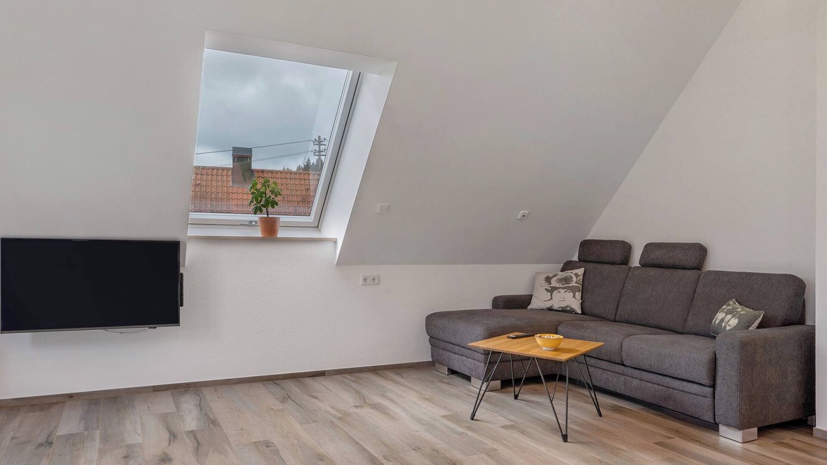 Wolfach - Saint Roman Apartment | Apartment 'Falkennest' with Mountain View, Shared Garden and Wi-Fi
