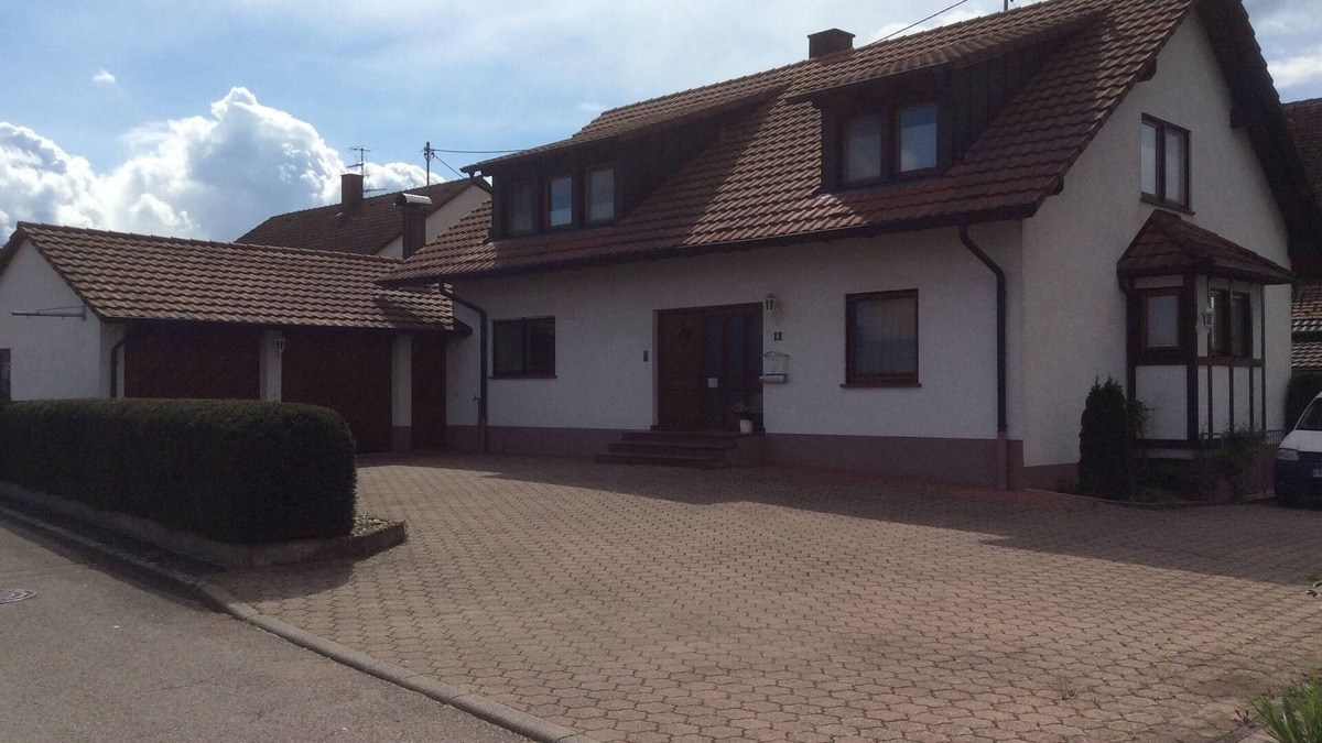 Grißheim Apartment | Apartment Ferienwohnung Lösch