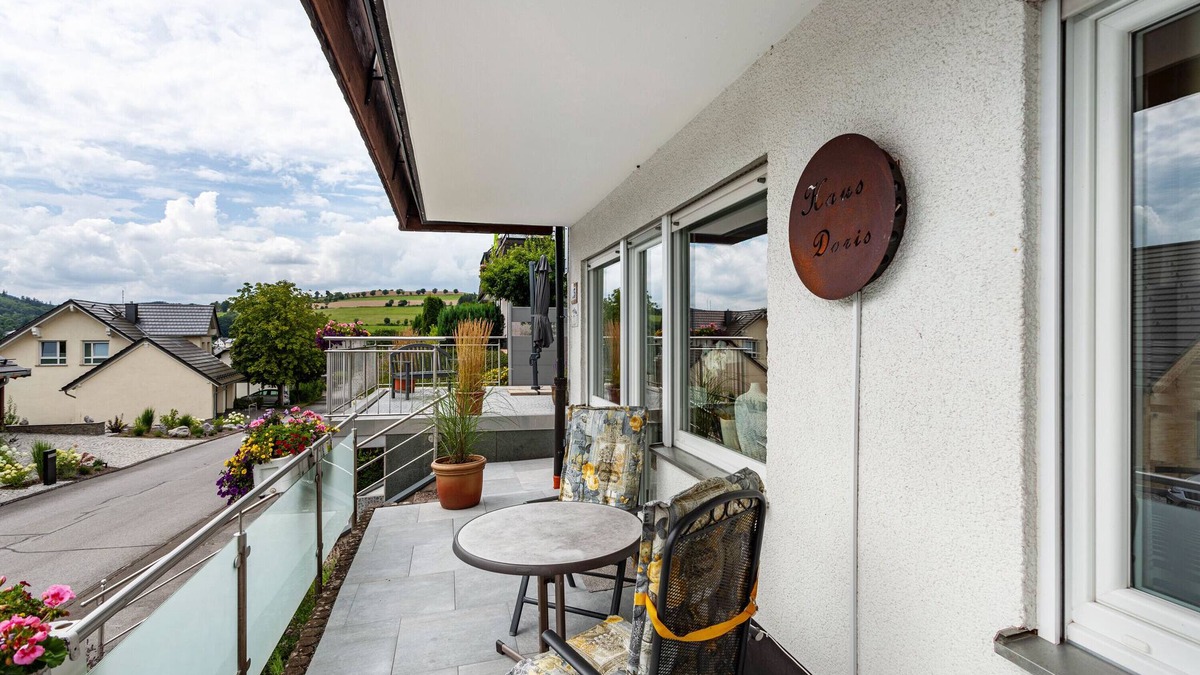 Usseln Apartment | Apartment 'Ferienhaus Doris' with Mountain View, Private Terrace and Wi-Fi