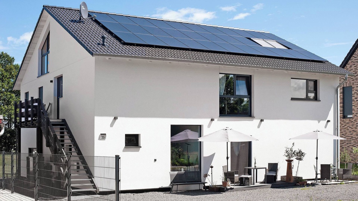 Seedorf Apartment | Apartment 'Ferienoase Im Land Der 1000 Seen' with Private Terrace, Shared Garden and Wi-Fi