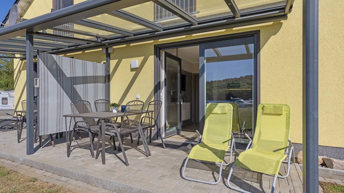 Joachimsthal Apartment | Apartment 'Ferienwohnung 1' with Shared Garden and Wi-Fi