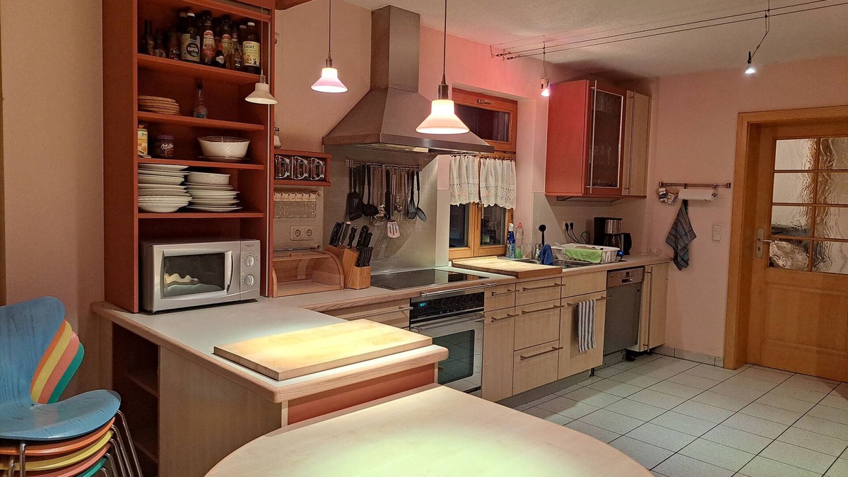 Gunzenhausen Apartment | Apartment 'Ferienwohnung Mit Privater Sauna' with Shared Garden, Balcony and Wi-Fi